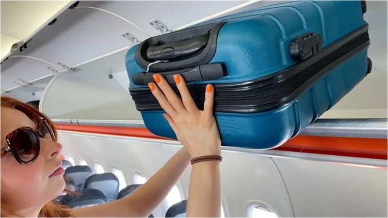 Aerol&iacute;neas Argentinas elimin&oacute; el equipaje de mano gratuito en sus vuelos: cu&aacute;nto cuesta y por qu&eacute; se hizo