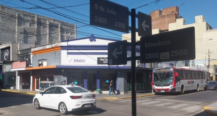 Una inspectora de tr&aacute;nsito fue golpeada durante un control en pleno centro