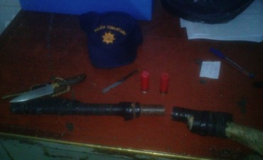 Polic&iacute;a Comunitaria demor&oacute; a un menor de edad con una tumbera y una cuchilla 