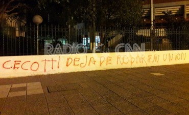 El club Uni&oacute;n ser&aacute; querellante en la causa por las pintadas contra dirigentes 