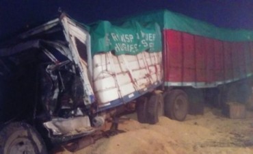 Un muerto en un choque en cadena entre cinco camiones en AO12 a la altura de Rold&aacute;n