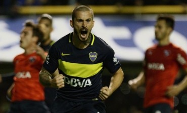 Boca se sac&oacute; de encima a Independiente y volvi&oacute; a tomar distancia