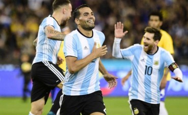 Argentina le gan&oacute; a Brasil en el debut de Sampaoli 