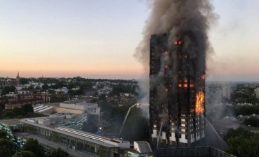 Confirman 30 v&iacute;ctimas fatales del incendio en el edificio de Londres