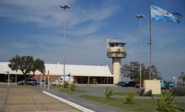 Por el cierre temporal del aeropuerto de Sauce Viejo, suman vuelos desde Paran&aacute;