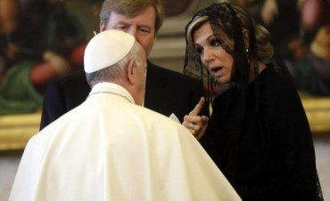 Francisco recibi&oacute; a los reyes de Holanda en el Vaticano