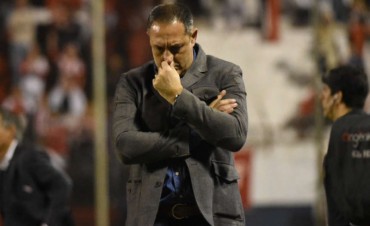 Uni&oacute;n volvi&oacute; a perder y Marini dej&oacute; de ser el t&eacute;cnico