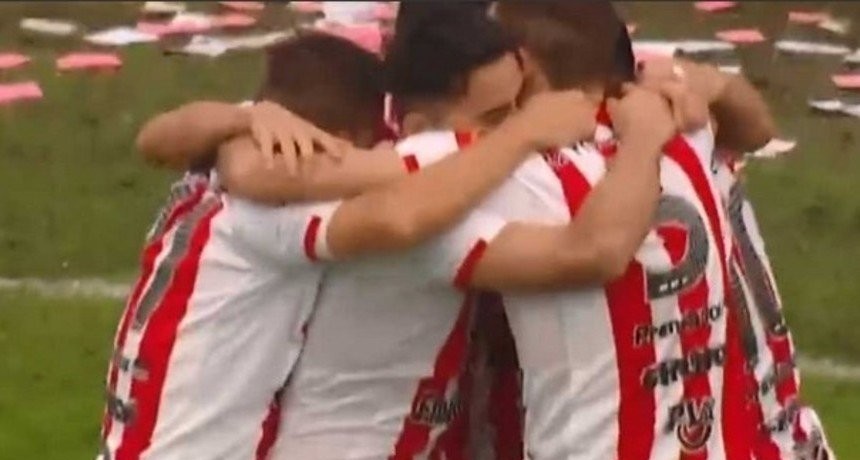 San Mart&iacute;n de Tucum&aacute;n vuelve a Primera Divisi&oacute;n