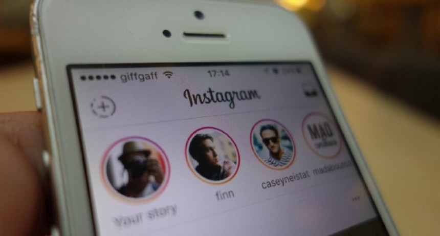 Instagram permite insertar música en las fotos y videos de las Stories