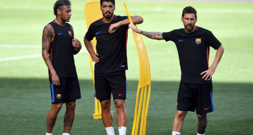 ¿Vuelve el tridente?