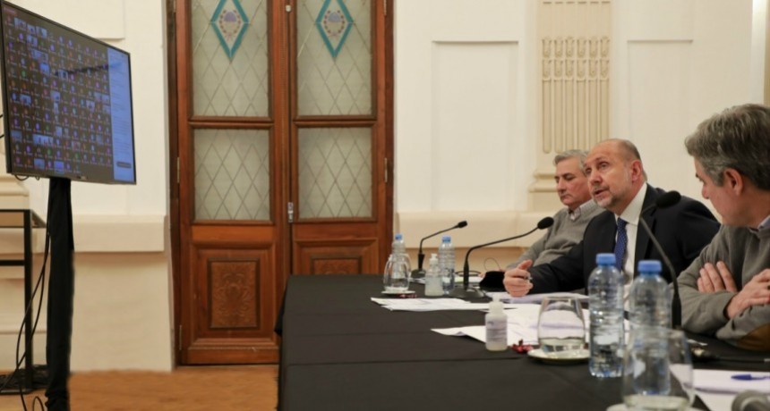 Perotti: &ldquo;El compromiso de cada intendente y presidente comunal nos permite transitar esta etapa con el mayor nivel de resguardo posible"