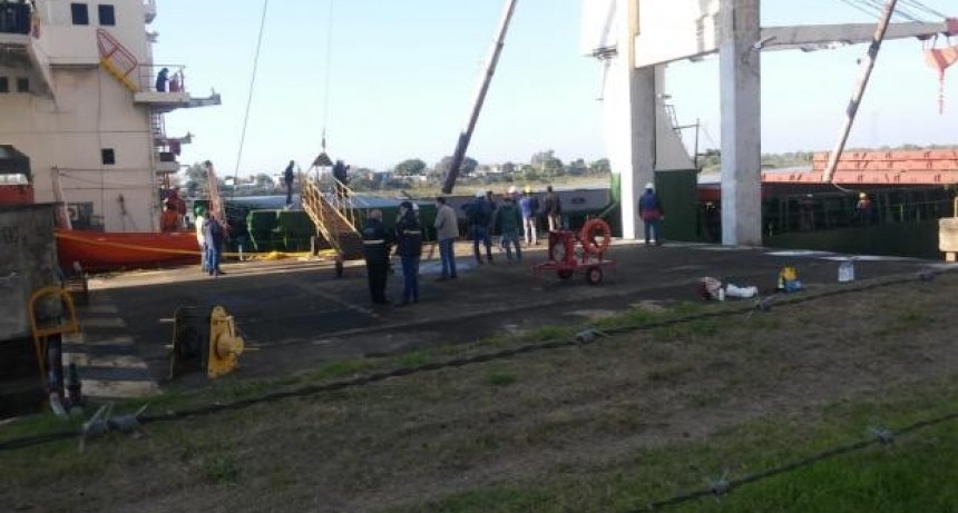 Despu&eacute;s de cinco a&ntilde;os ingres&oacute; un barco cerealero al puerto de Santa Fe