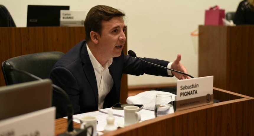 Pignata: &ldquo;$300 no resuelven ni los alimentos de un d&iacute;a de una familia tipo, y es un ingreso mensual&rdquo;
