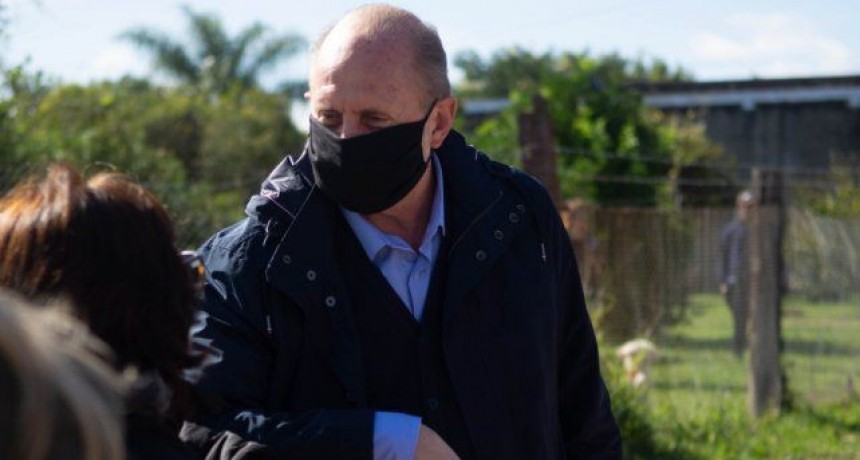 Perotti oficializ&oacute; las restricciones para radicarse en la provincia