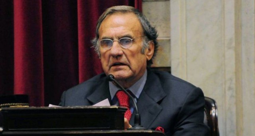 Reutemann fue derivado a terapia intensiva al agravarse su cuadro de deshidrataci&oacute;n