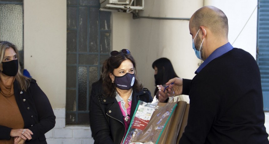 El FAE comenz&oacute; la entrega de libros a jardines y Estaciones