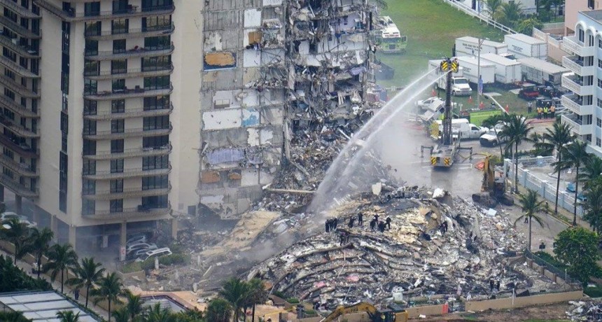 Miami son 12 los muertos y piden m&aacute;s rescastistas
