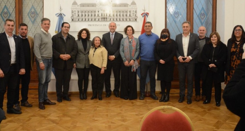 El intendente Jat&oacute;n asisti&oacute; a la firma de un convenio con Unicef