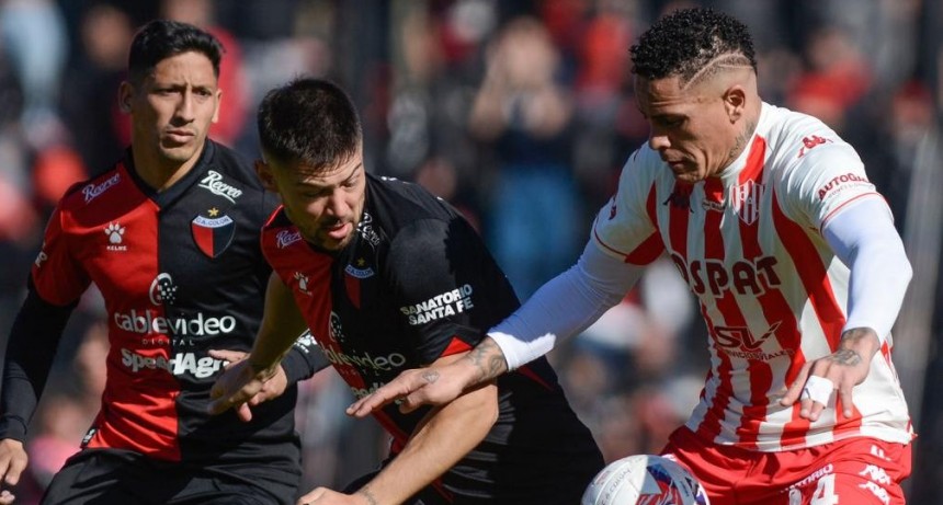 En un cl&aacute;sico vibrante, Col&oacute;n y Uni&oacute;n igualaron 2-2
