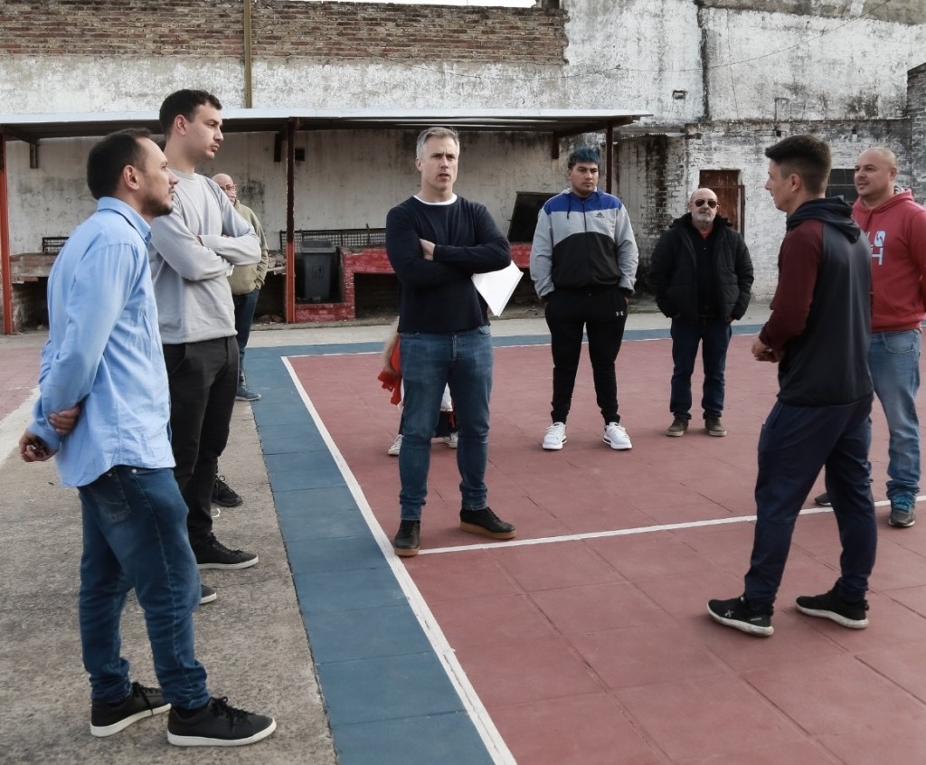 Chara junto a Busatto recorrieron instituciones deportivas en Rincón y Sauce Viejo: 