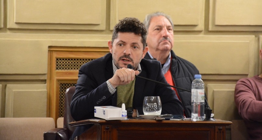 Castell&oacute; ingres&oacute; un proyecto que busca lograr el pase a planta de profesionales de salud