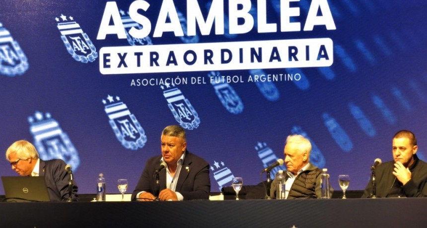 Termin&oacute; la reuni&oacute;n en AFA y se decidi&oacute; quitar un descenso a falta de siete fechas para terminar el campeonato