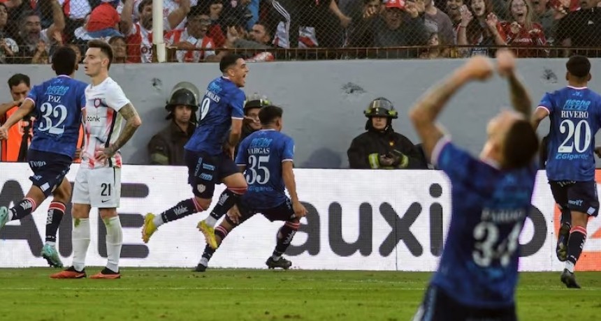 Uni&oacute;n se va de vacaciones como puntero de la Liga Profesional