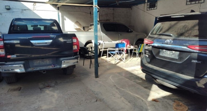 Detuvieron a dos sospechosos de robar cinco Toyota Hilux en la región: investigan clonación de llaves