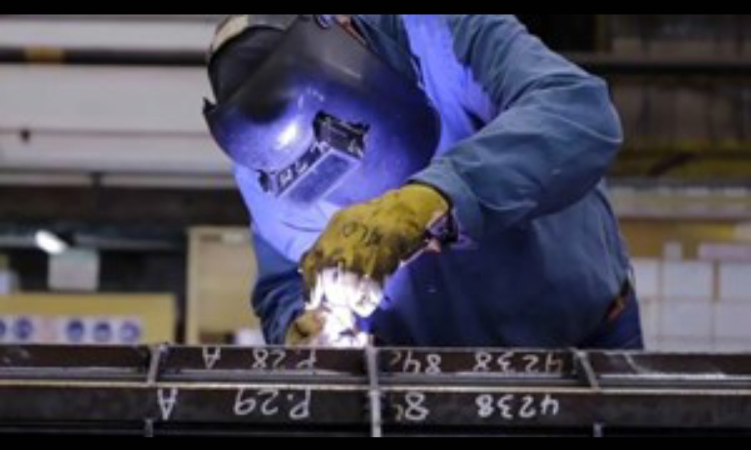 La industria sigue en ca&iacute;da: 14% en el primer cuatrimestre