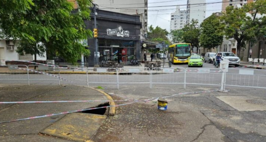 Socav&oacute;n: Habilitaron el tr&aacute;nsito en la mano sur de Boulevard