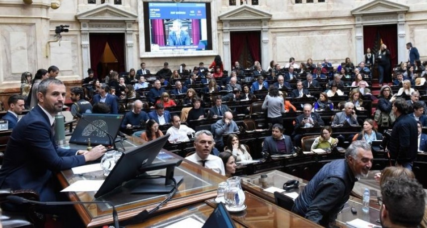 Tras seis meses de idas y vueltas, el Gobierno aprobar&aacute; hoy la Ley Bases