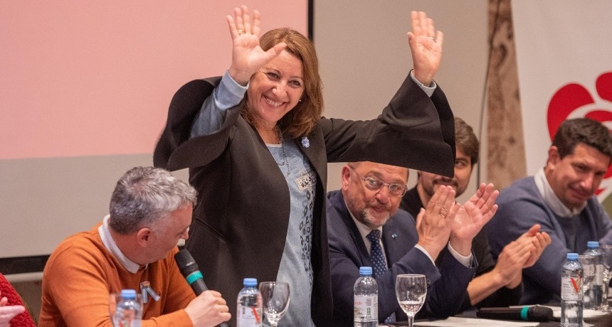 Junto a referente de la Social Democracia Europea, el Socialismo renov&oacute; autoridades y rechaz&oacute; el avance de las derechas en Argentina y el mundo