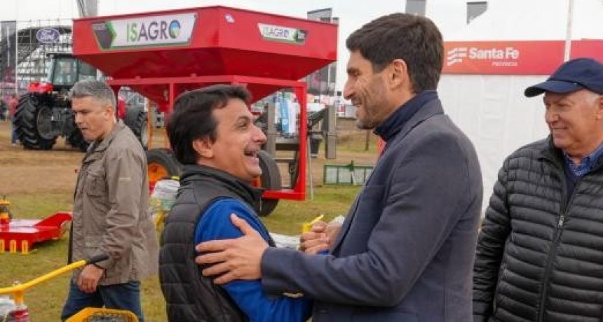 Pullaro: Siempre vamos a defender al campo y la industria