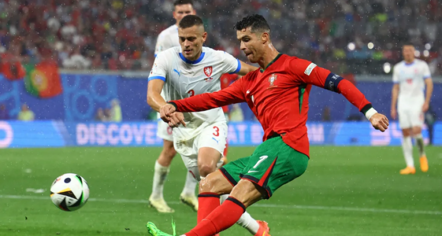 Cristiano Ronaldo dijo que un equipo argentino lo llam&oacute; para jugar el Mundial de Clubes