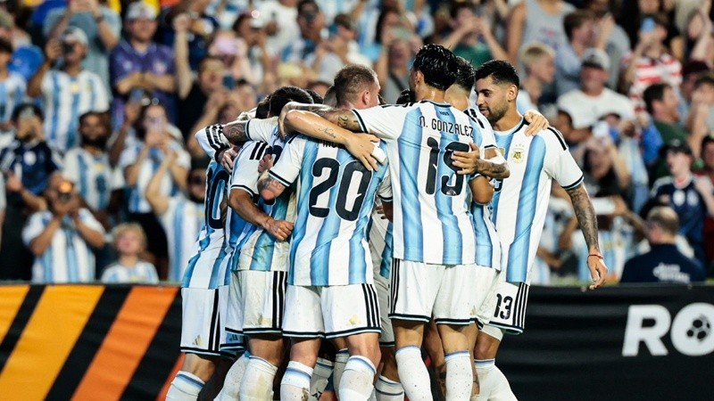 Argentina gole&oacute; a Islandia, recuper&oacute; jugadores lesionados y cerr&oacute; a toda orquesta su preparaci&oacute;n para el Mundial