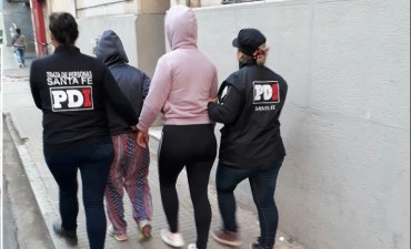 La PDI detuvo a dos mujeres en barrio San Lorenzo