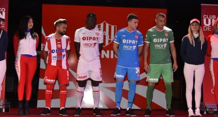 Uni&oacute;n present&oacute; sus nuevas camisetas para la Superliga