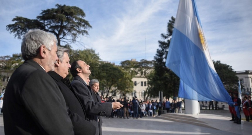 Corral particip&oacute; del acto por los 200 a&ntilde;os de la asunci&oacute;n del Brigadier L&oacute;pez