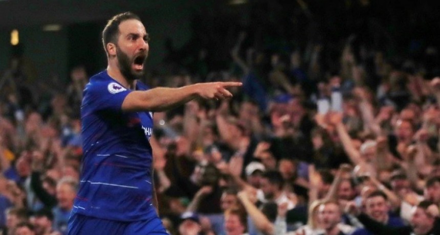 Gonzalo Higua&iacute;n no continuar&aacute; en el Chelsea