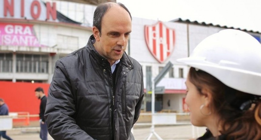 Jos&eacute; Corral recorri&oacute; las obras en Avenida Freyre