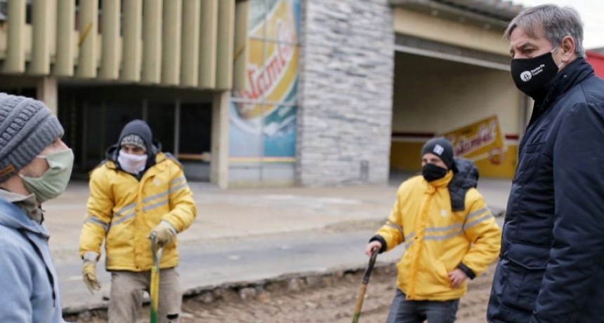Comenz&oacute; el bacheo de calle Pedro V&iacute;ttori