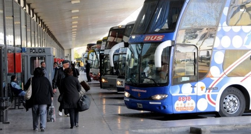 Se retom&oacute; este lunes el servicio de transporte interurbano de pasajeros