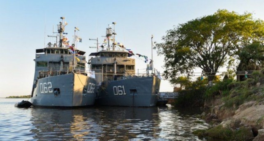 La Armada suma dos buques y 26 brigadistas contra el fuego en la isla