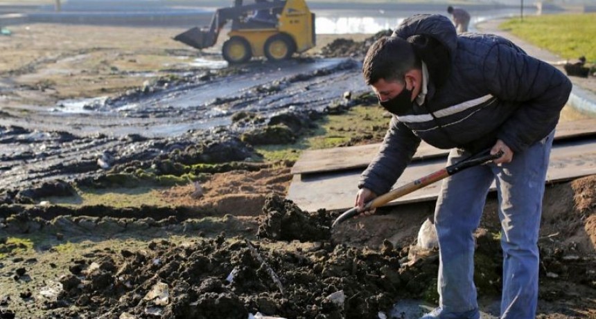 Comenz&oacute; la puesta en valor de los Parques del Sur y Garay