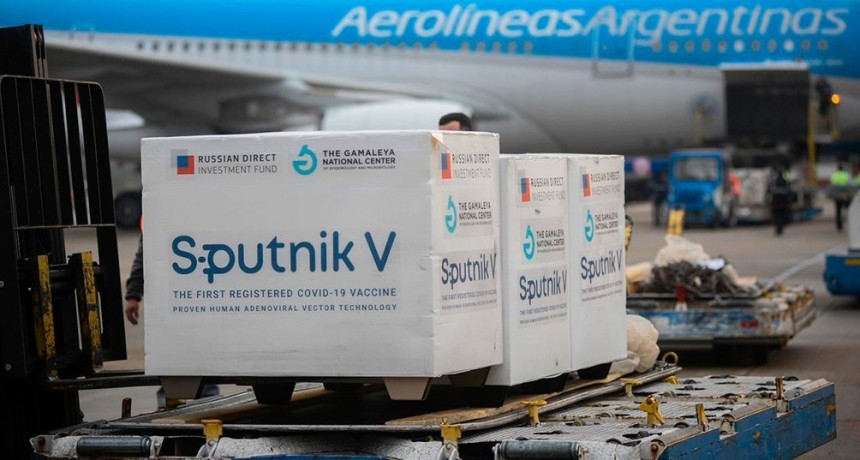 Llegaron al pa&iacute;s otras 550 mil vacunas Sputnik V del segundo componente
