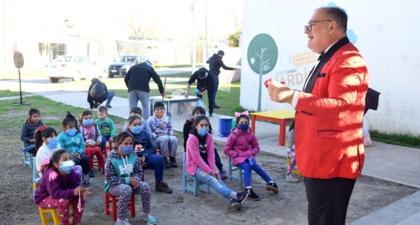 Jardines Municipales, abiertos para jugar en vacaciones
