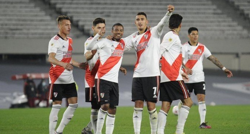River fue una m&aacute;quina y gole&oacute; a Uni&oacute;n en el Monumental