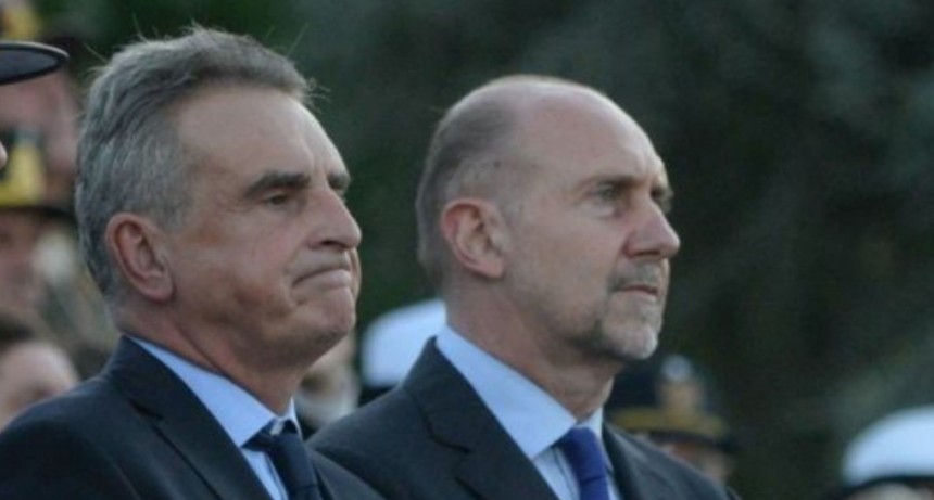 Agust&iacute;n Rossi confirm&oacute; que renuncia como ministro de Defensa y pidi&oacute; que Perotti  se tome licencia