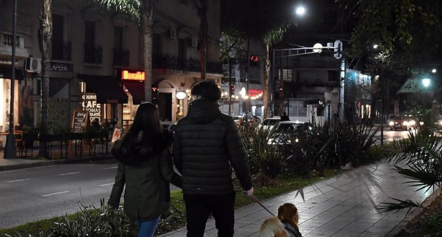La Municipalidad licit&oacute; el recambio de la iluminaci&oacute;n en las calles de acceso a los barrios