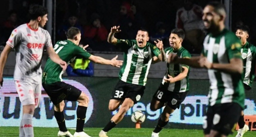 Banfield se lo dio vuelta a Uni&oacute;n y clasific&oacute; a los octavos de final de la Copa Argentina 2022